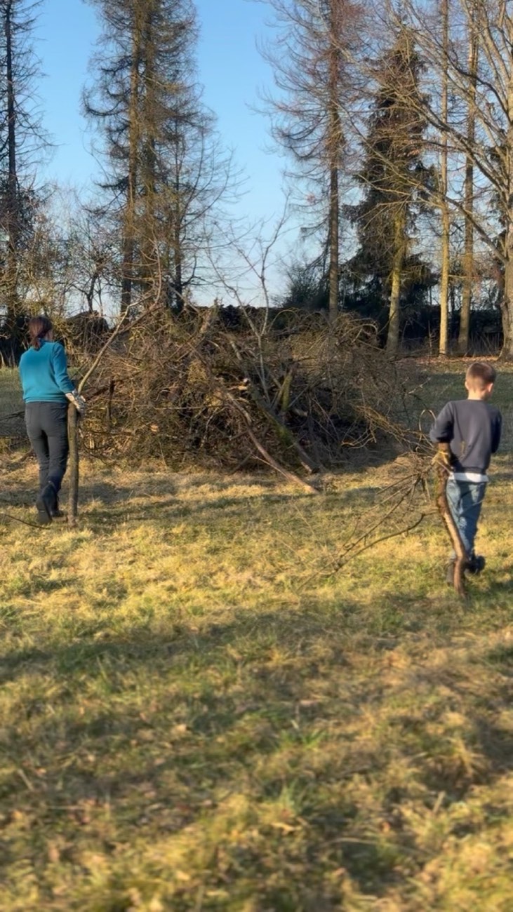 Wir bei der Arbeit auf der Fläche